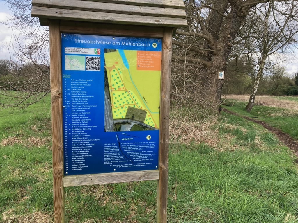 Hinweistafel Streuobstwiese am Mühlenbach